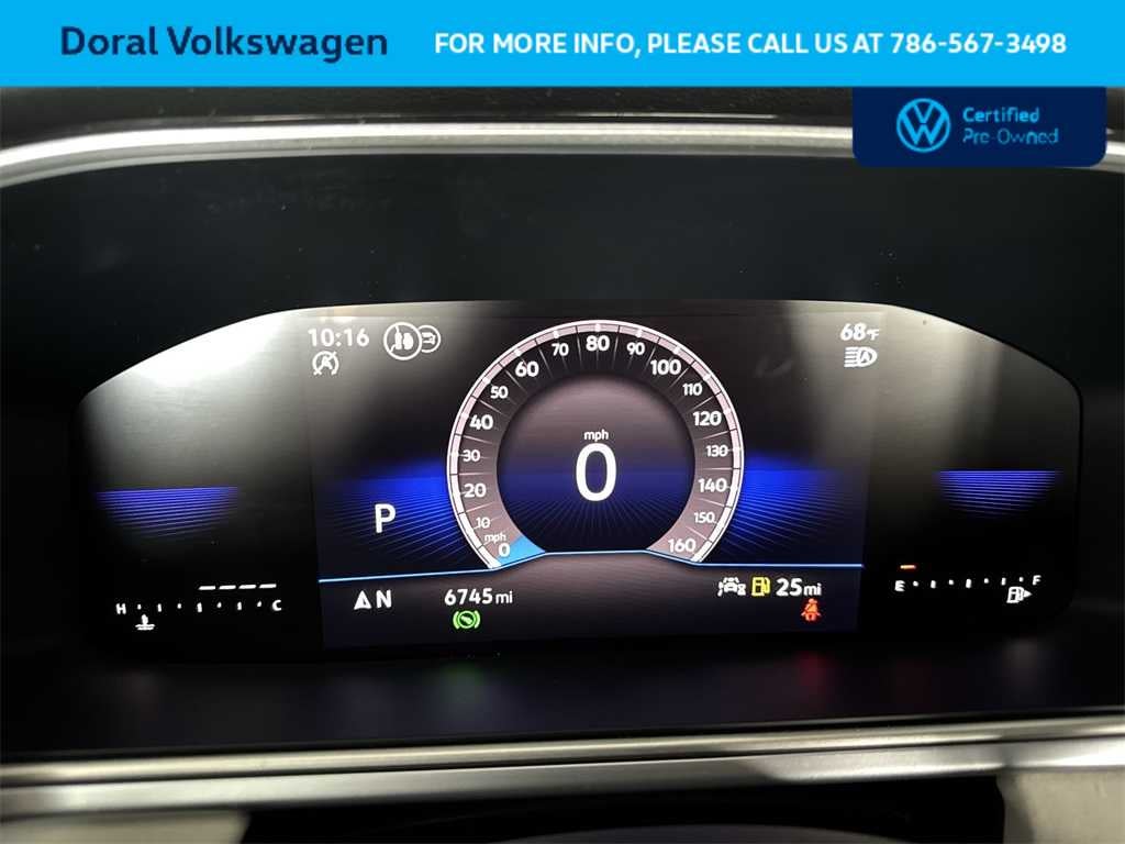 2025 Volkswagen Taos SE