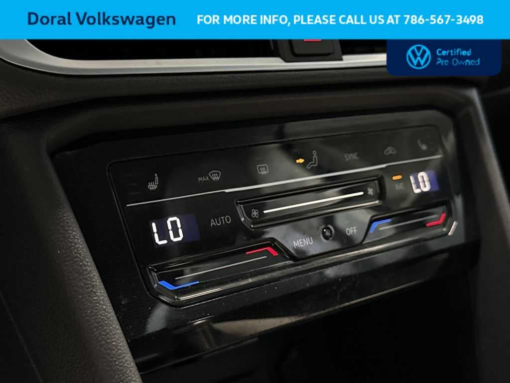 2025 Volkswagen Taos SE