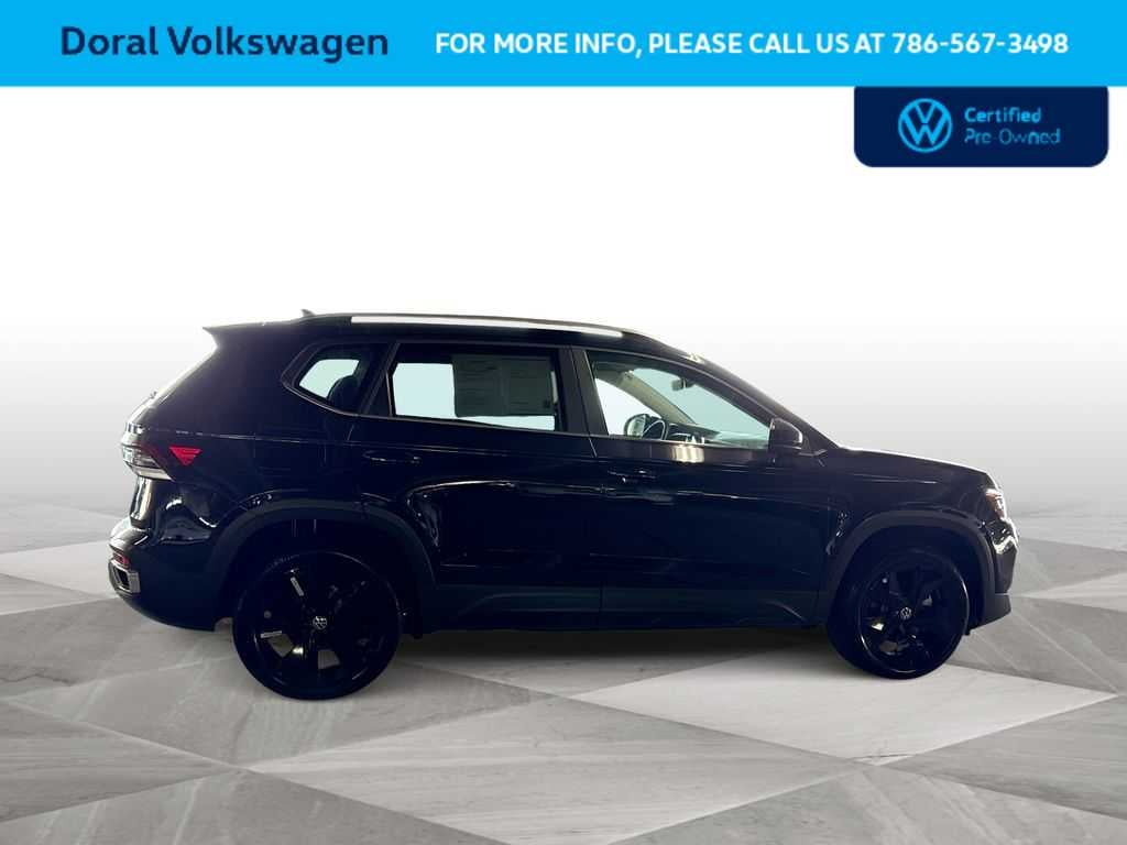 2025 Volkswagen Taos SE