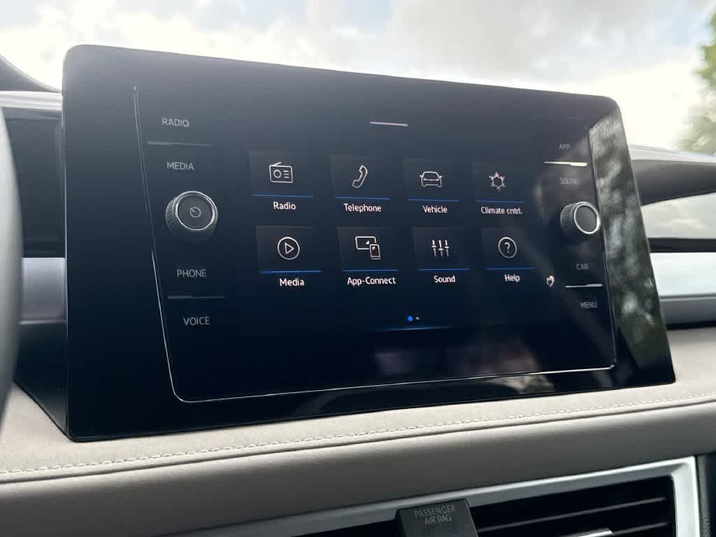 2026 Volkswagen Taos SE