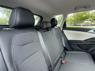 2026 Volkswagen Taos SE