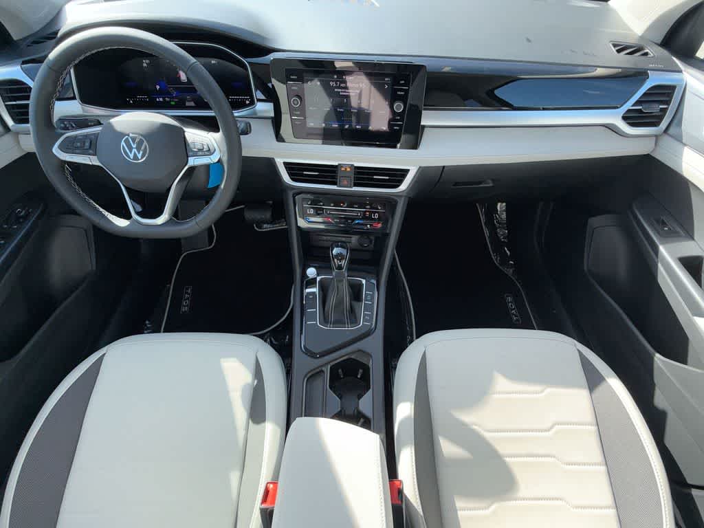 2026 Volkswagen Taos SE