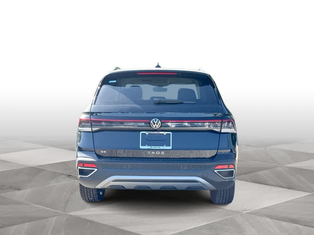 2026 Volkswagen Taos SE