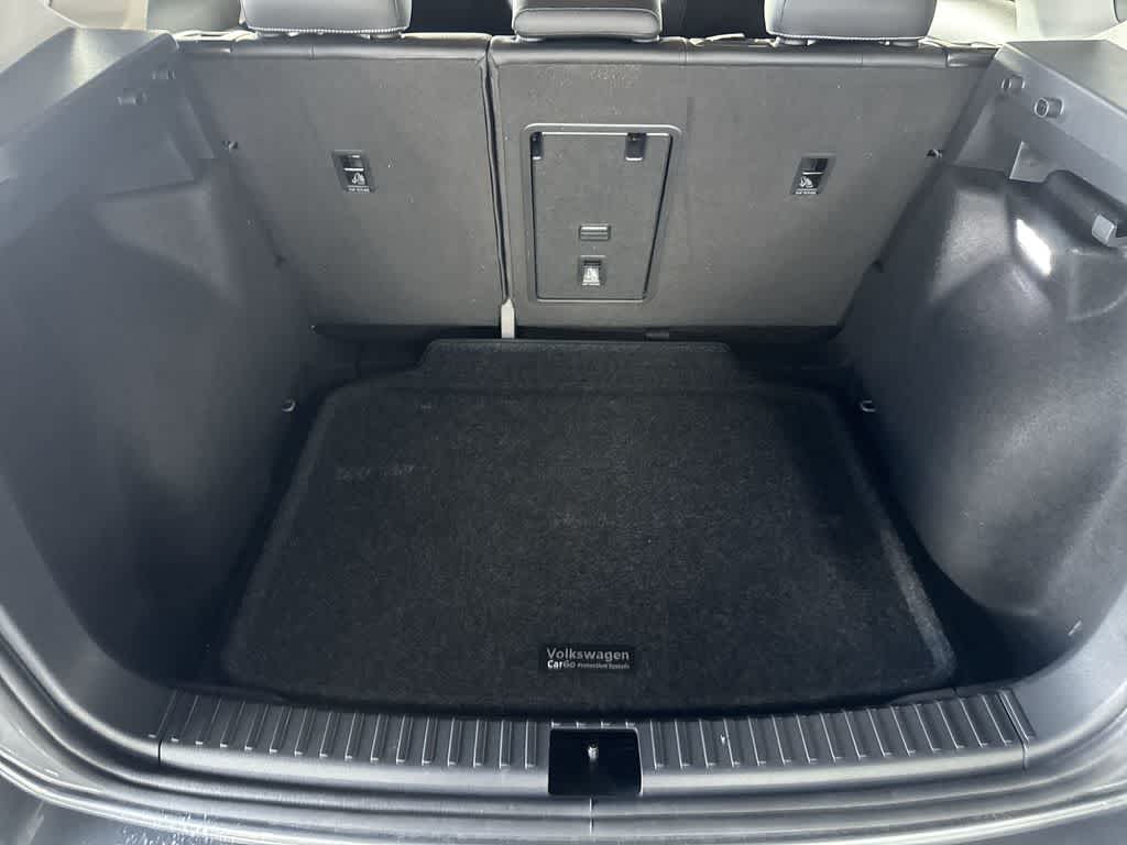 2025 Volkswagen Taos SE