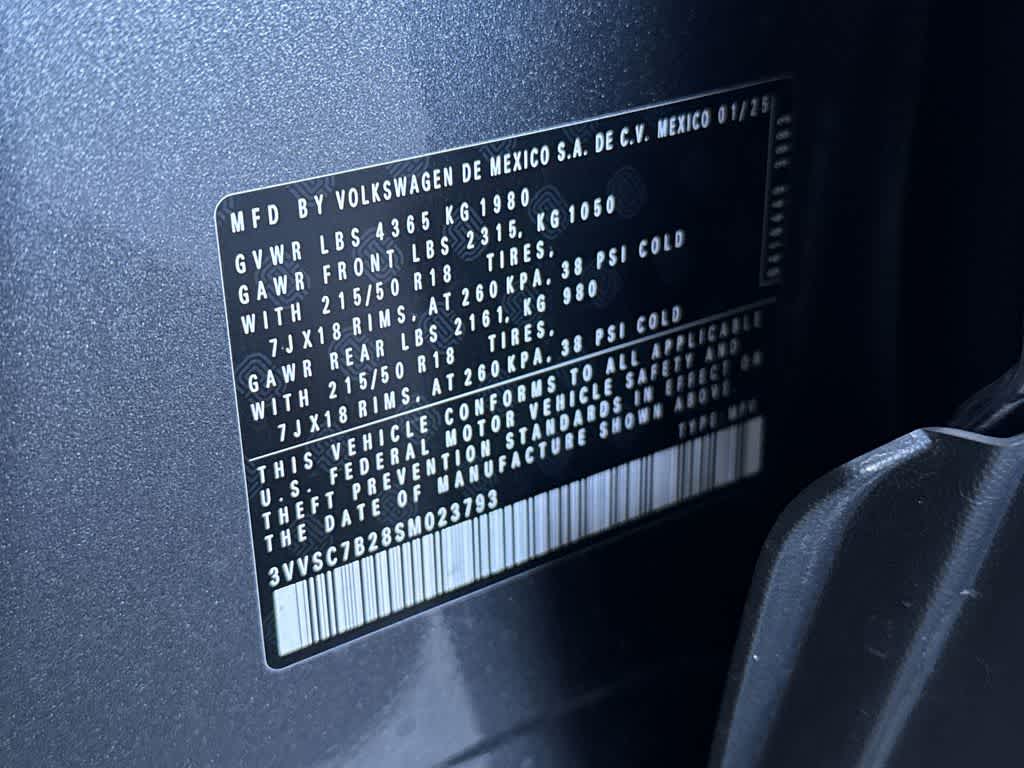 2025 Volkswagen Taos SE