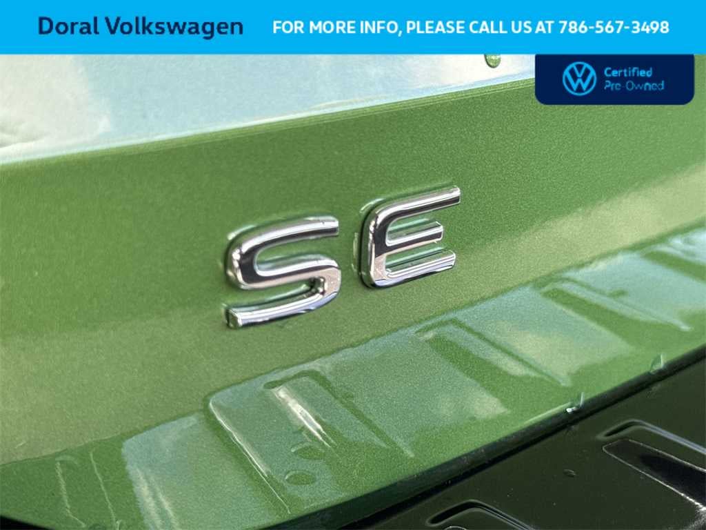 2025 Volkswagen Taos SE