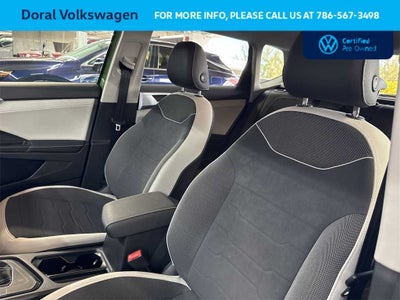 2025 Volkswagen Taos SE