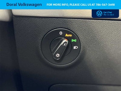 2025 Volkswagen Taos SE