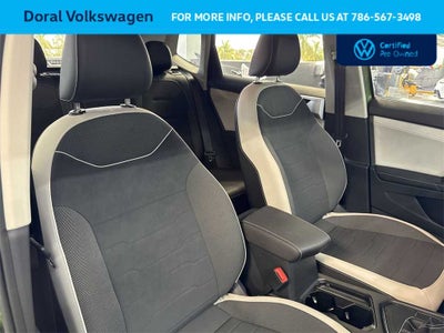 2025 Volkswagen Taos SE