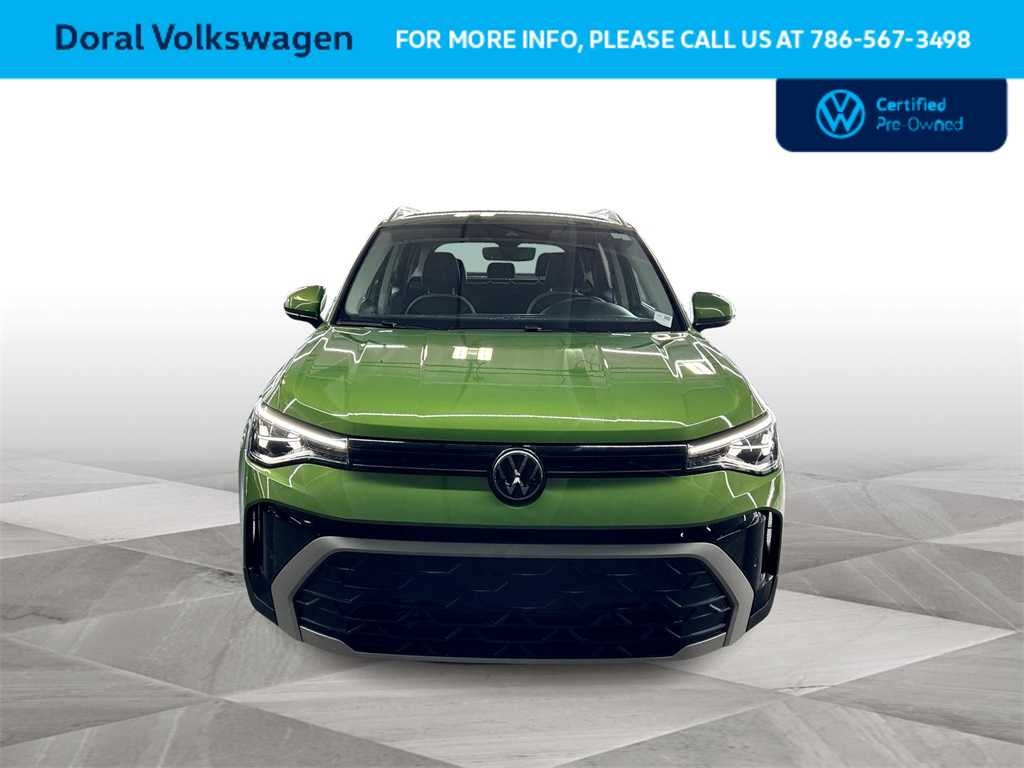 2025 Volkswagen Taos SE