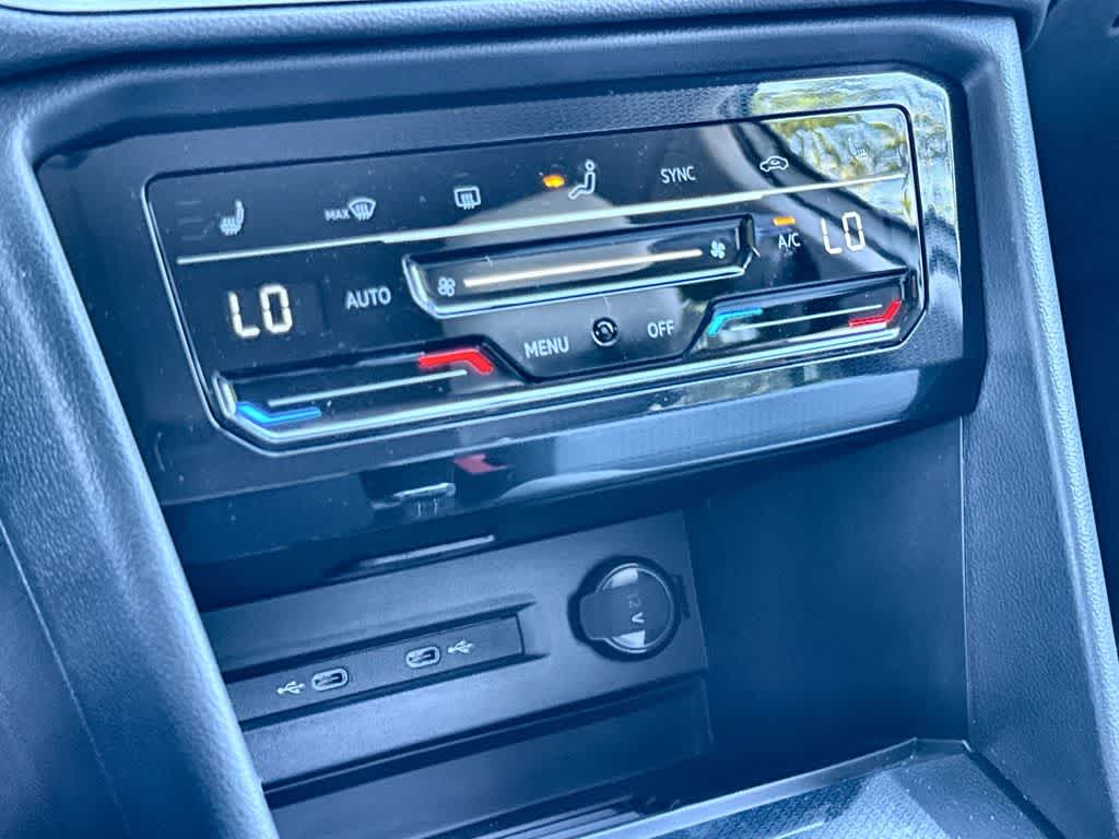 2026 Volkswagen Taos SE