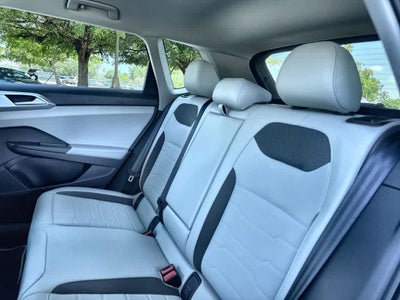 2026 Volkswagen Taos SE
