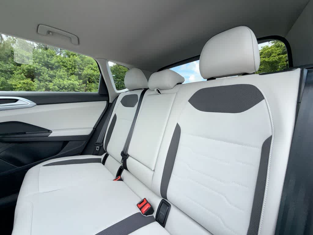 2026 Volkswagen Taos SE