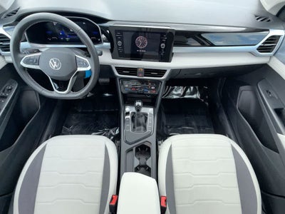2026 Volkswagen Taos SE