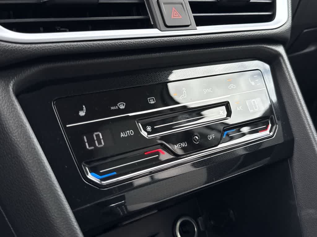 2026 Volkswagen Taos SE