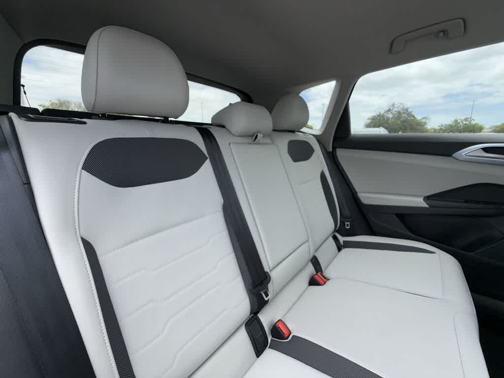 2026 Volkswagen Taos SE