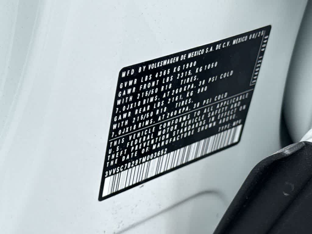 2026 Volkswagen Taos SE