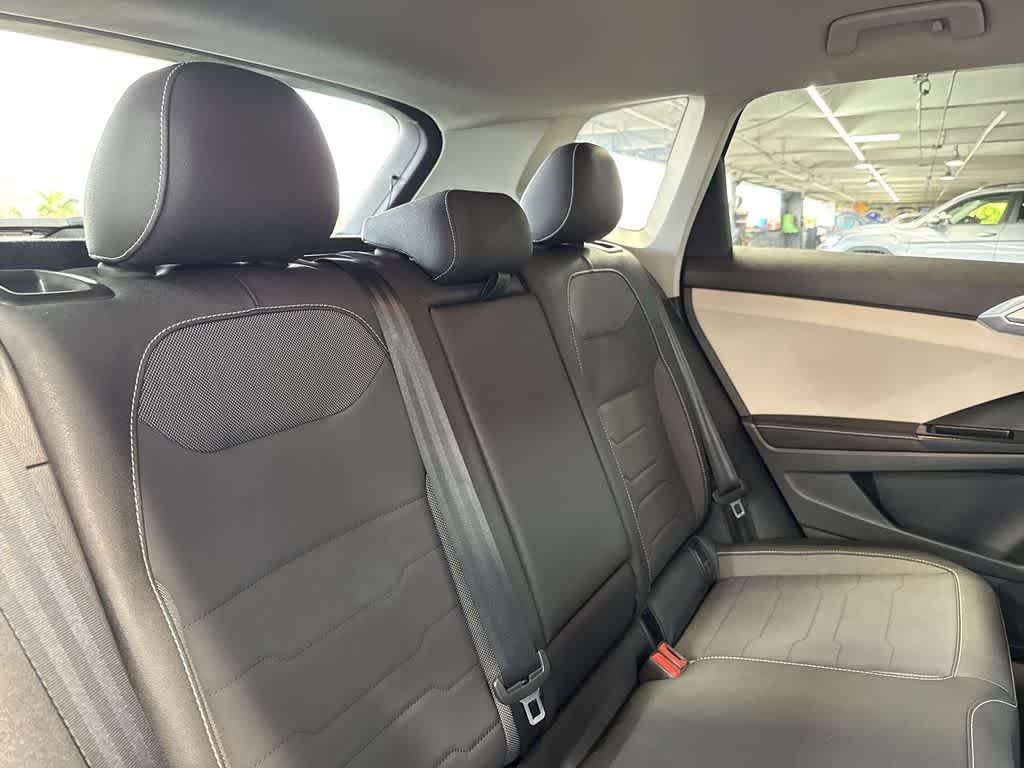 2026 Volkswagen Taos SE