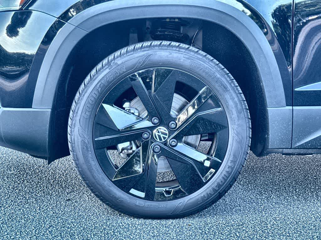 2026 Volkswagen Taos SE