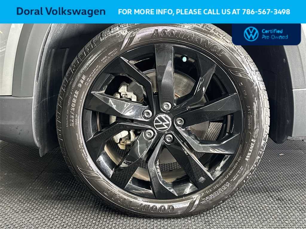 2024 Volkswagen Taos SE