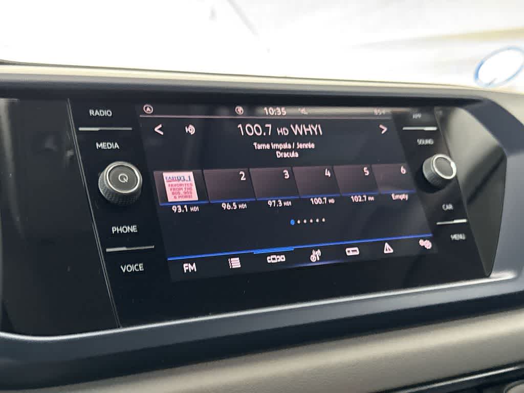 2023 Volkswagen Taos SE