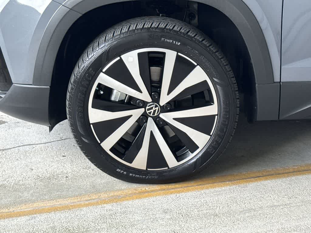 2023 Volkswagen Taos SE