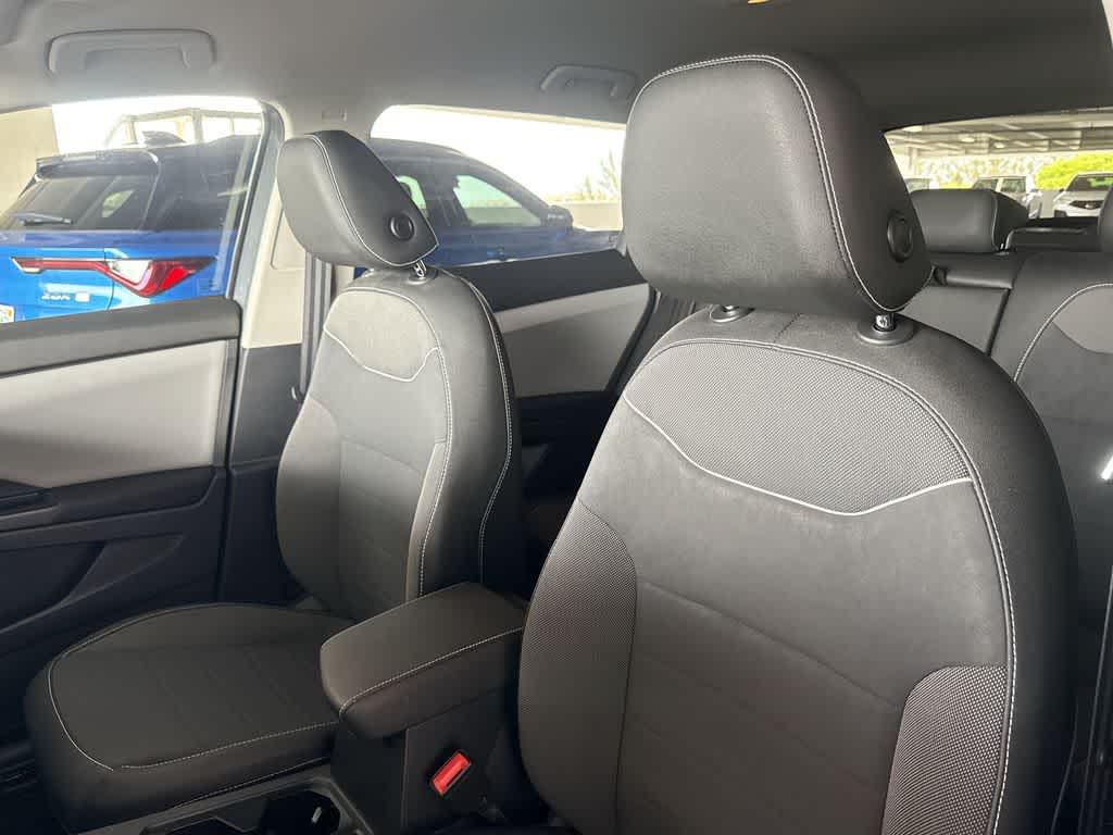 2023 Volkswagen Taos SE