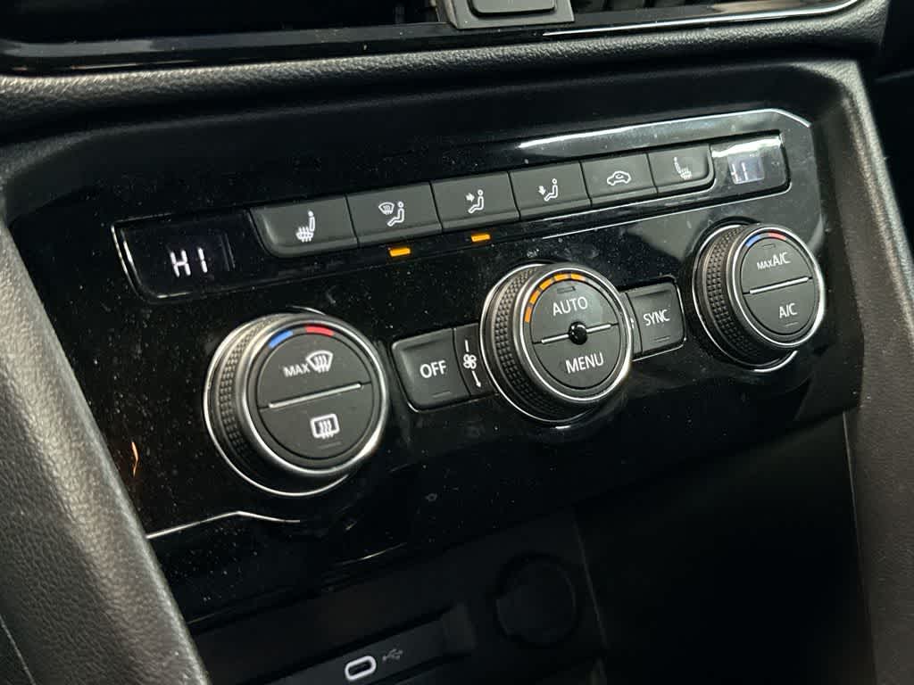 2024 Volkswagen Taos SE