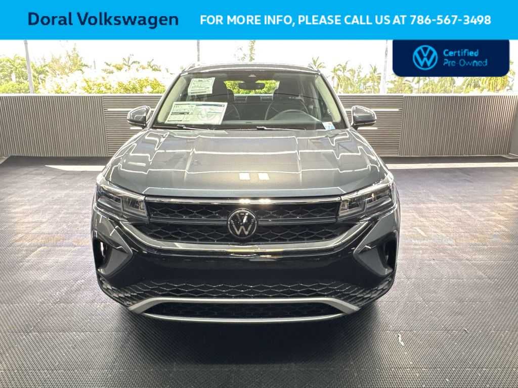 2024 Volkswagen Taos SE