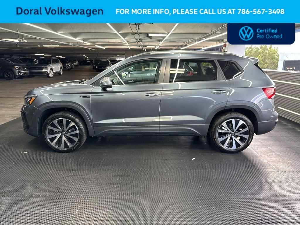 2024 Volkswagen Taos SE