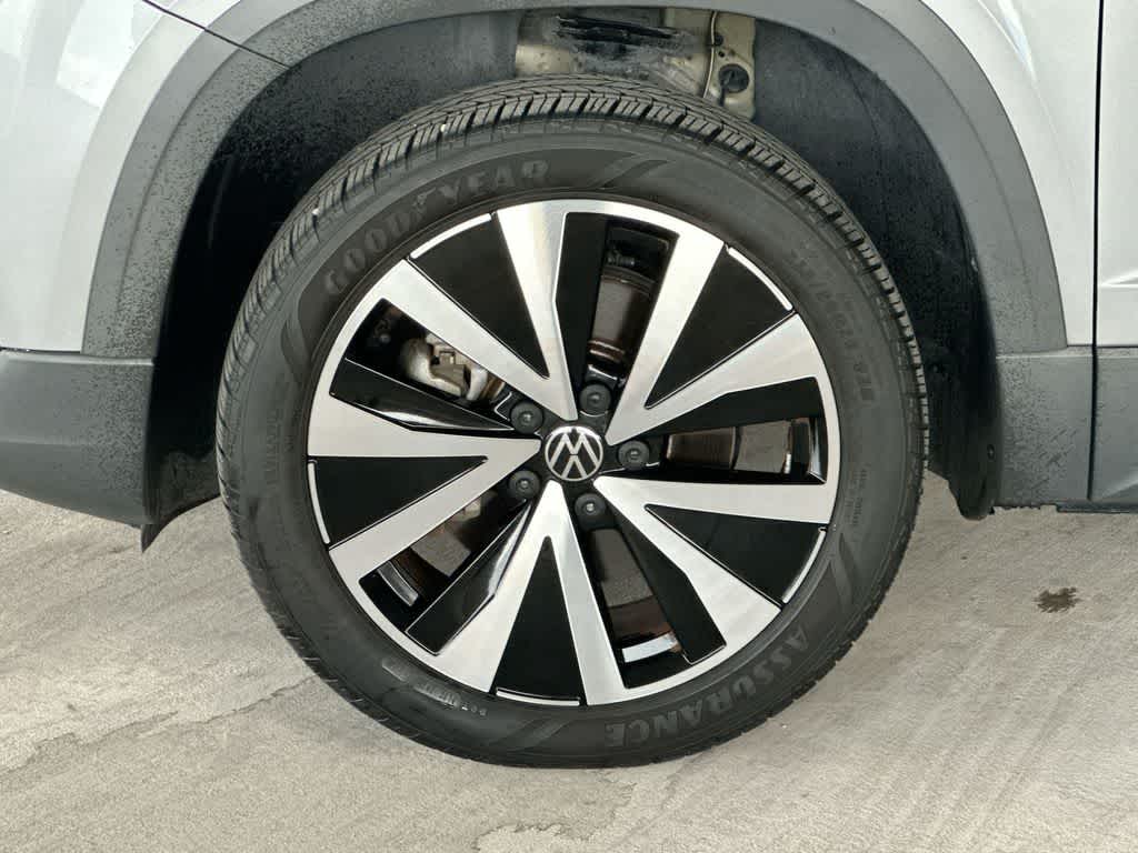 2023 Volkswagen Taos SE
