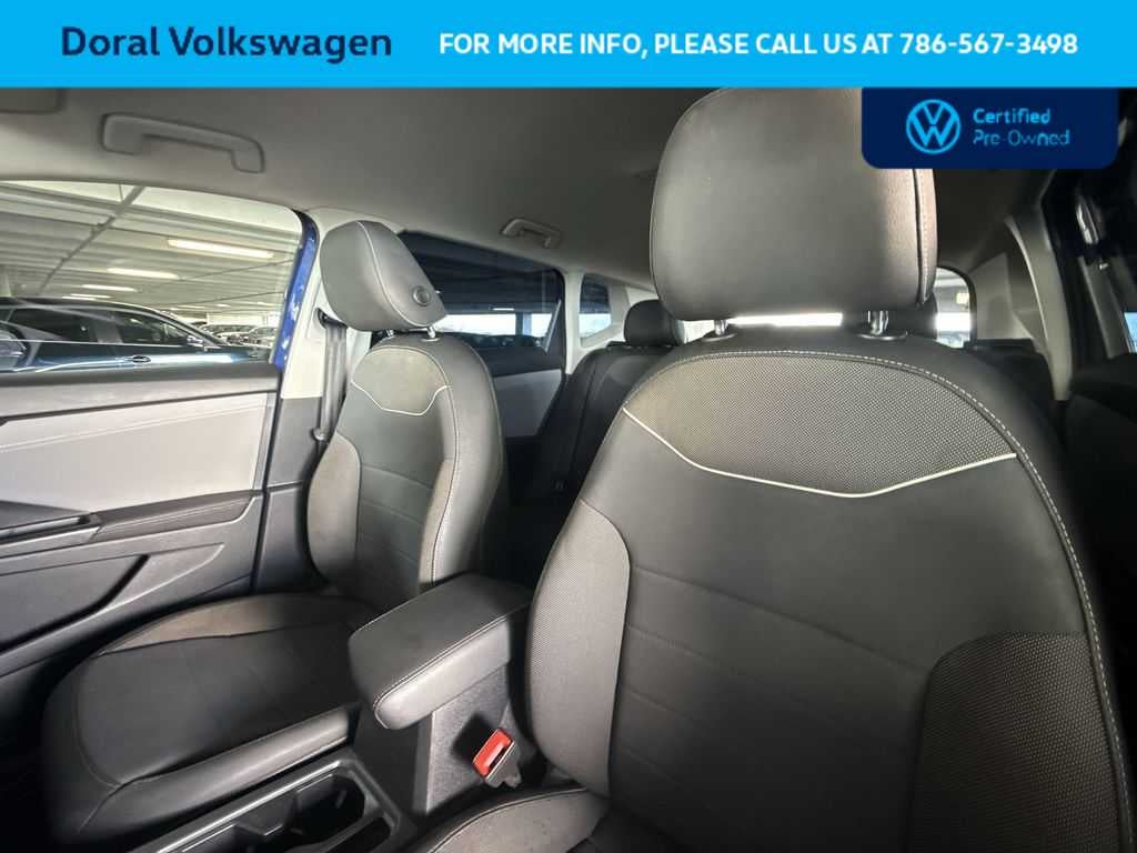 2024 Volkswagen Taos SE