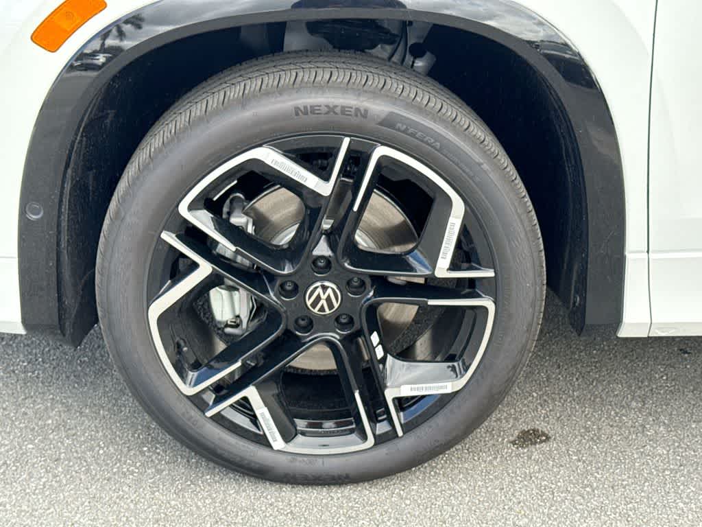 2026 Volkswagen Tiguan SEL R-Line Turbo