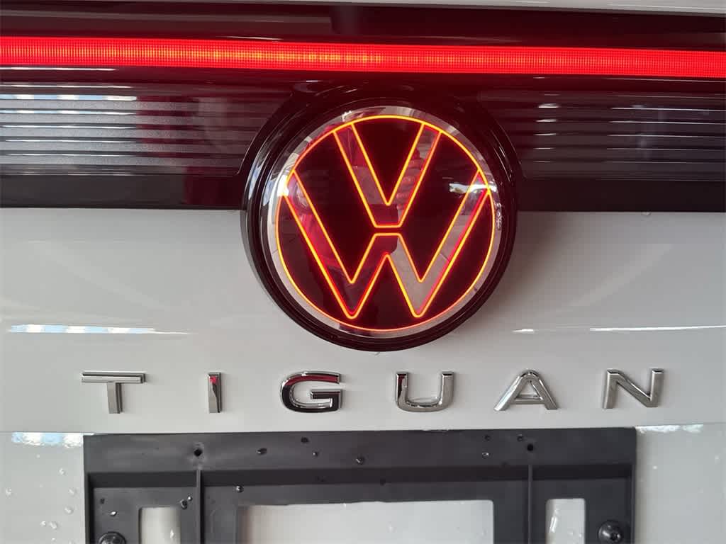 2026 Volkswagen Tiguan SEL R-Line Turbo