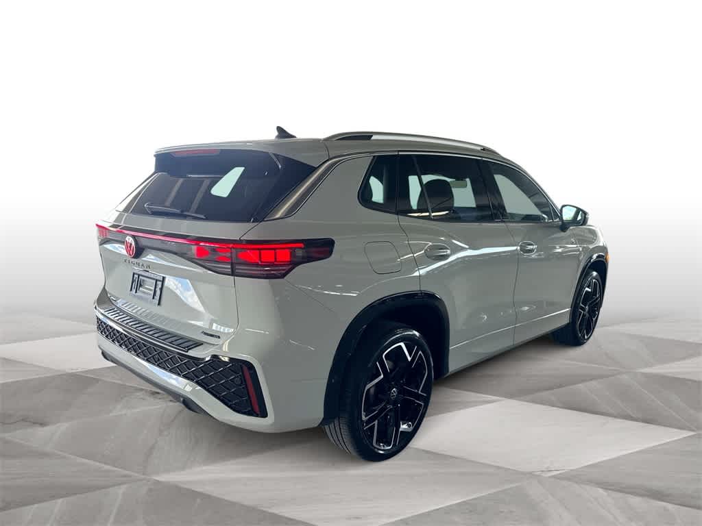 2026 Volkswagen Tiguan SEL R-Line Turbo