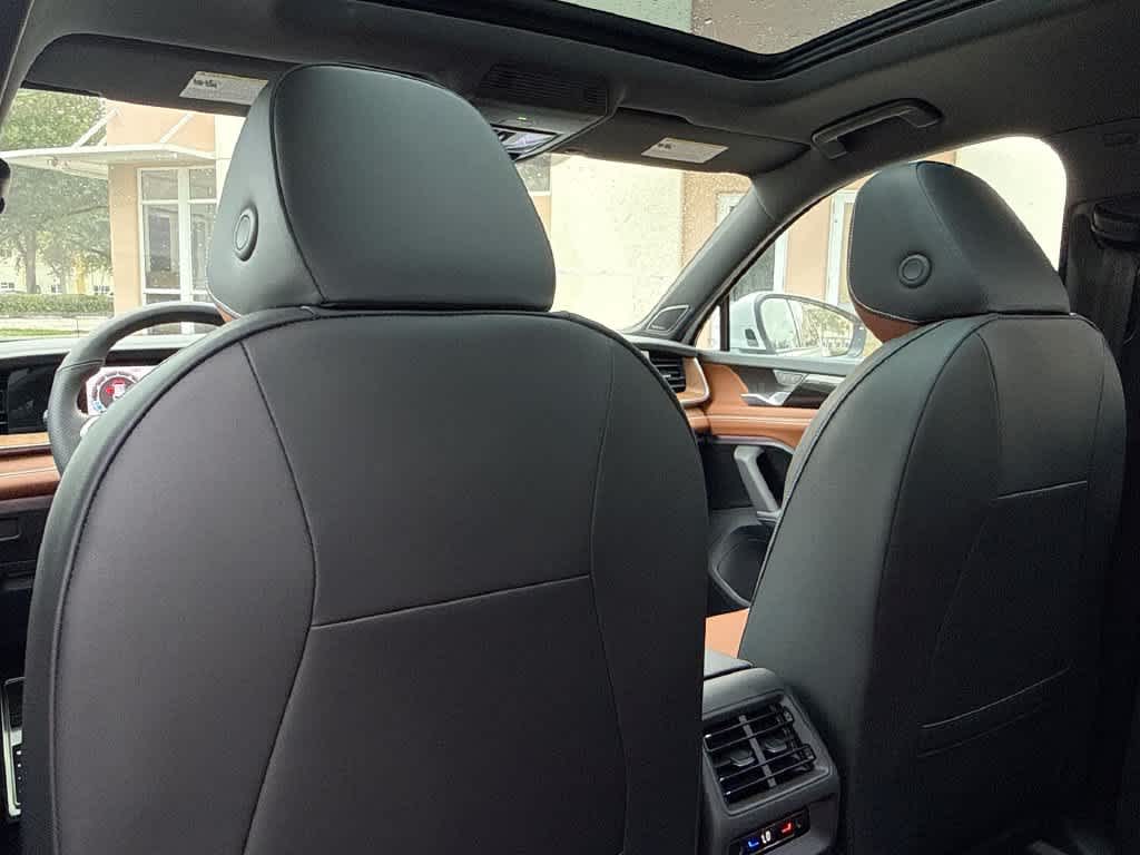2026 Volkswagen Tiguan SEL R-Line Turbo