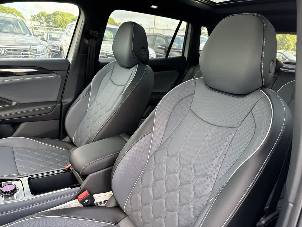 2026 Volkswagen Tiguan SEL R-Line Turbo