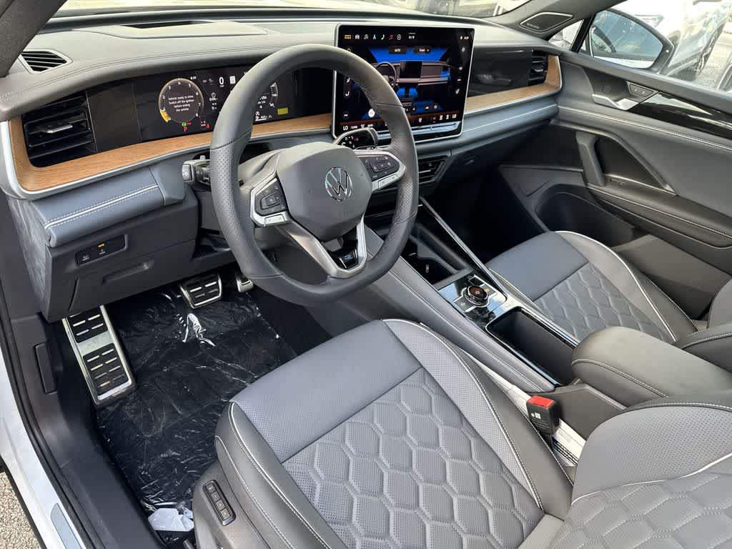 2026 Volkswagen Tiguan SEL R-Line Turbo