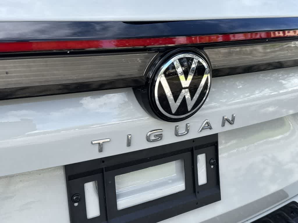 2026 Volkswagen Tiguan SEL R-Line Turbo