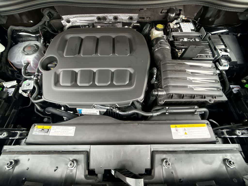 2026 Volkswagen Tiguan SEL R-Line Turbo