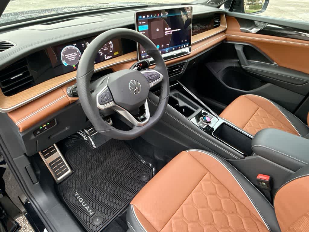2026 Volkswagen Tiguan SEL R-Line Turbo