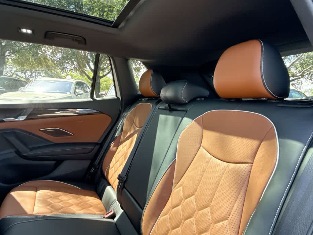 2026 Volkswagen Tiguan SEL R-Line Turbo