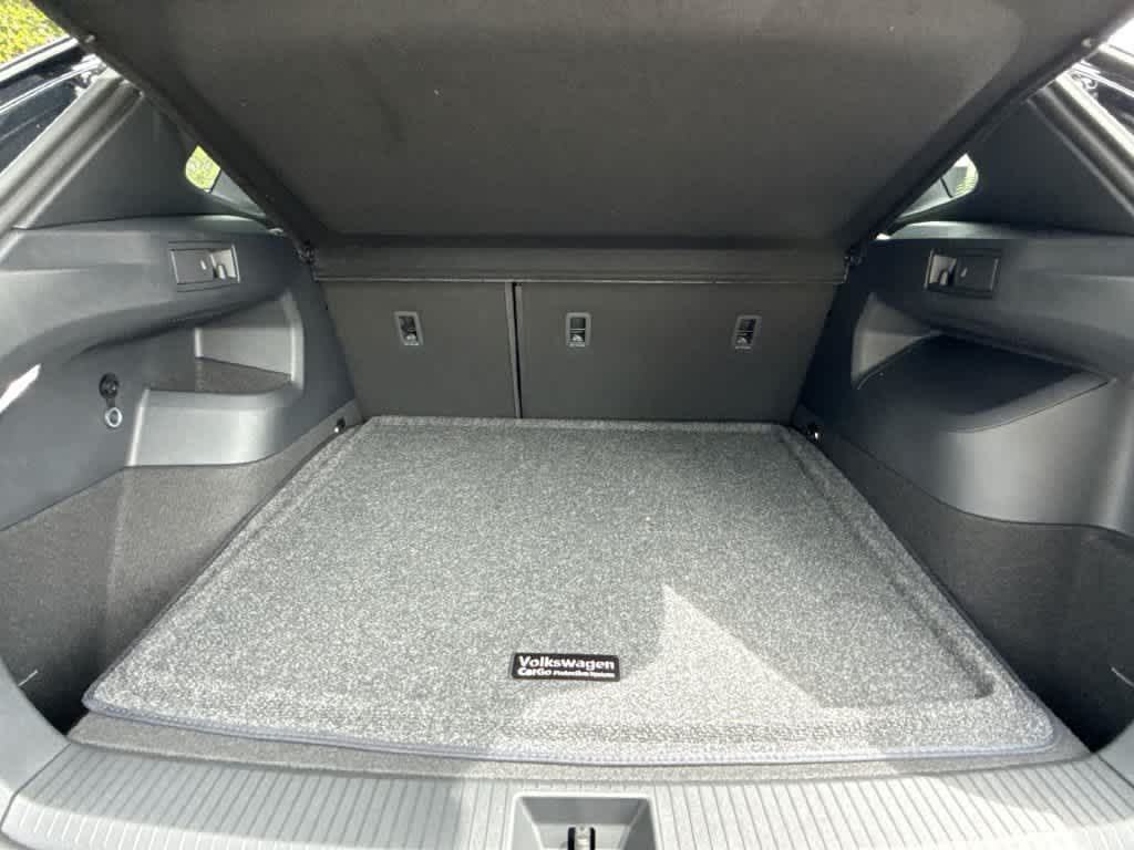 2026 Volkswagen Tiguan SEL R-Line Turbo