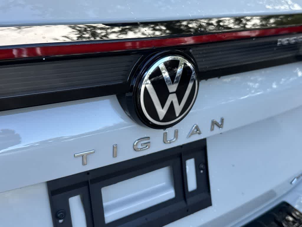 2026 Volkswagen Tiguan SEL R-Line Turbo