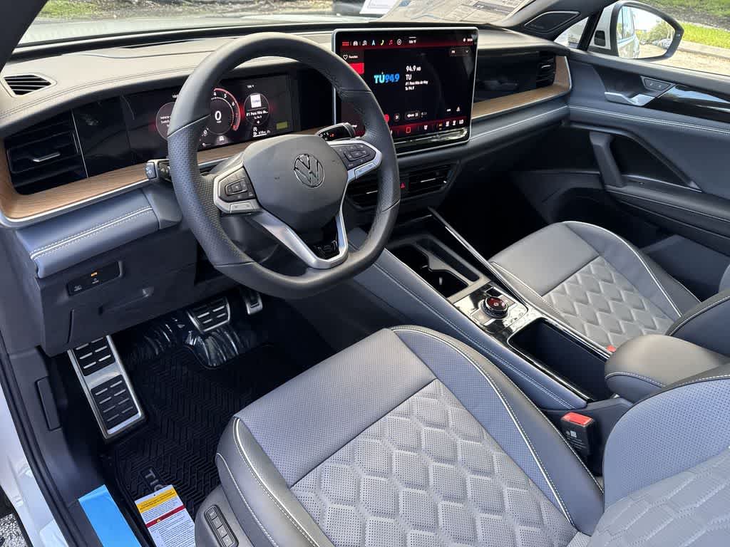 2026 Volkswagen Tiguan SEL R-Line Turbo