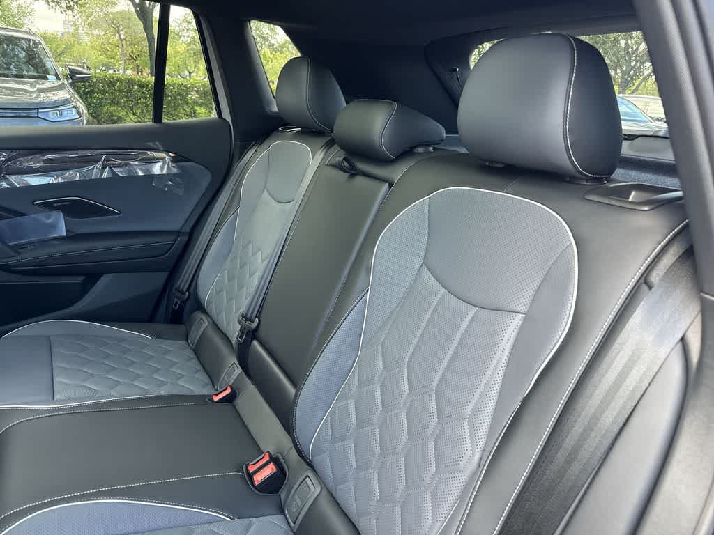 2026 Volkswagen Tiguan SEL R-Line Turbo