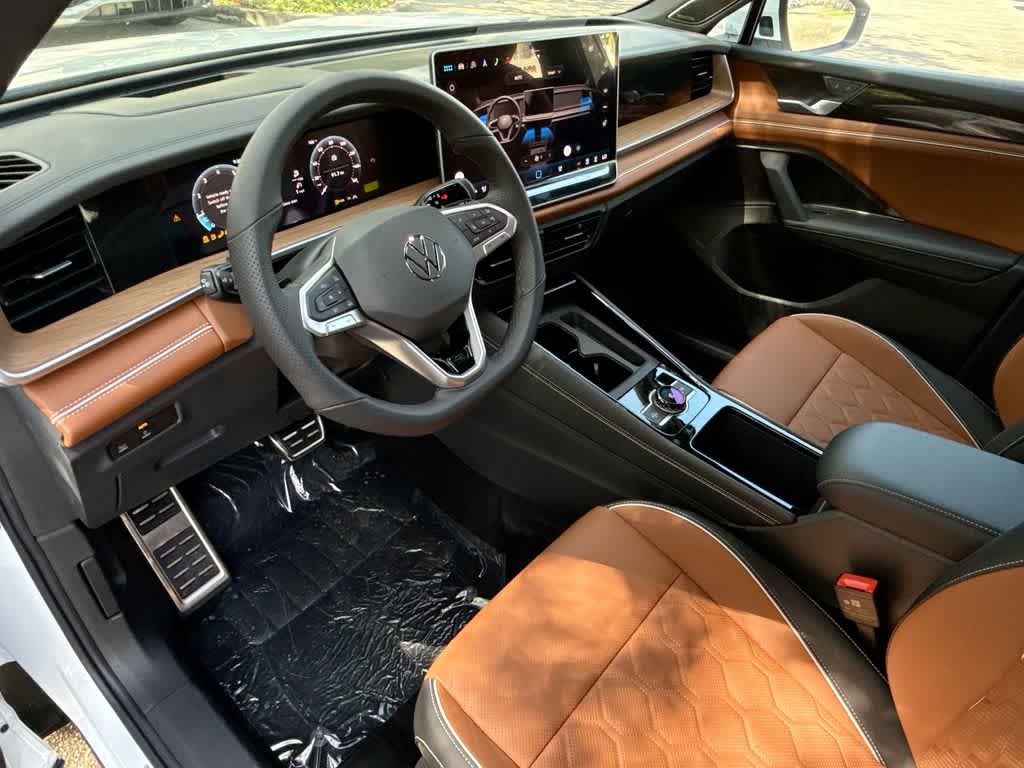 2026 Volkswagen Tiguan SEL R-Line Turbo