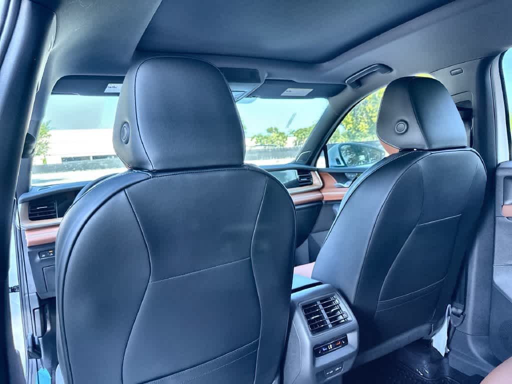 2026 Volkswagen Tiguan SEL R-Line Turbo