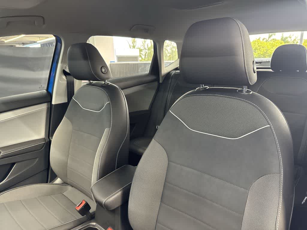 2024 Volkswagen Taos SE
