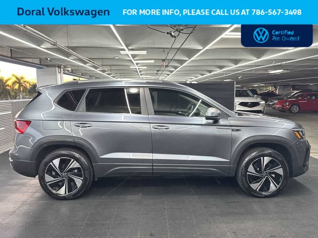 2024 Volkswagen Taos SE